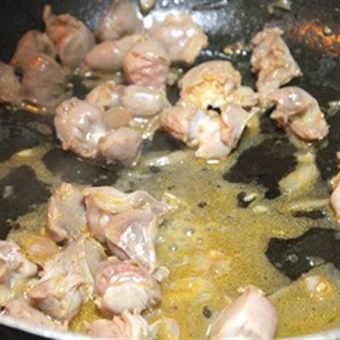 Cách làm mướp xào mề gà