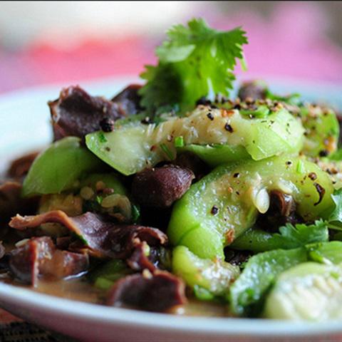 Cách làm mướp xào mề gà