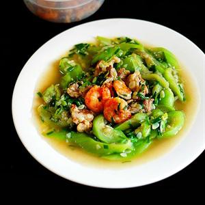 Cách làm mướp xào tôm thịt