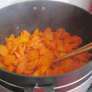 Cách làm mứt cà rốt cắt lát