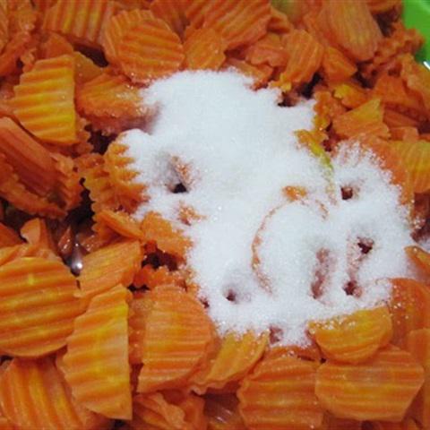 Cách làm mứt cà rốt cắt lát