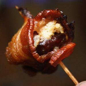 Cách làm mứt chà là nướng thịt xông khói