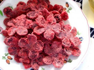 Mứt củ dền vừa ngon vừa độc đáo