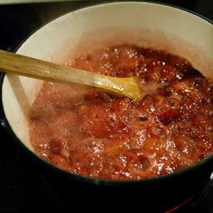 Cách làm mứt dâu dẻo