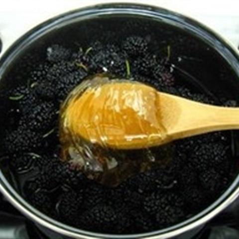 Cách làm mứt dâu tằm