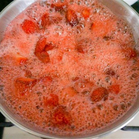 Cách làm mứt dâu tây