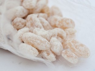 Mứt đậu trắng