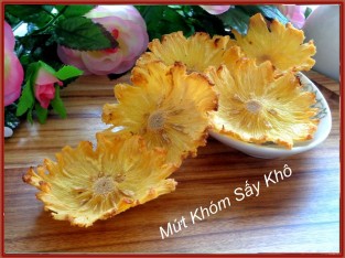 Mứt dứa giòn tan