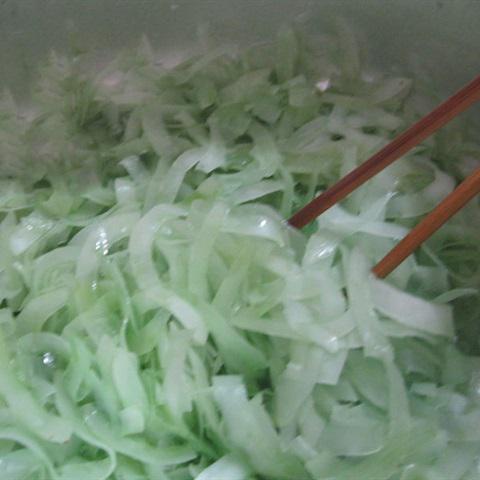 Cách làm mứt dừa trà xanh