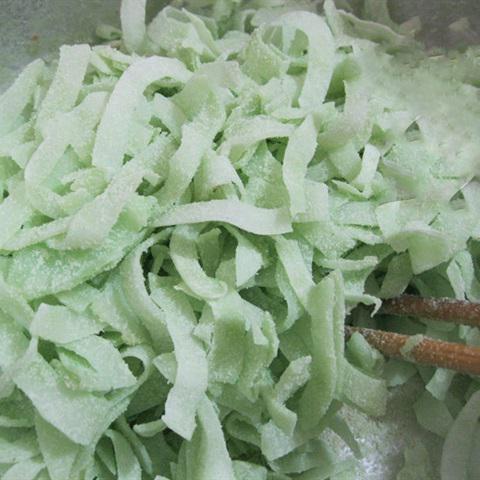 Cách làm mứt dừa trà xanh