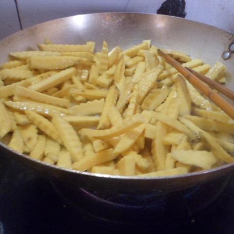 Cách làm mứt khoai lang trắng