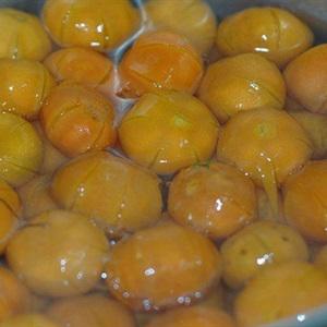 Cách làm mứt quất hình hoa