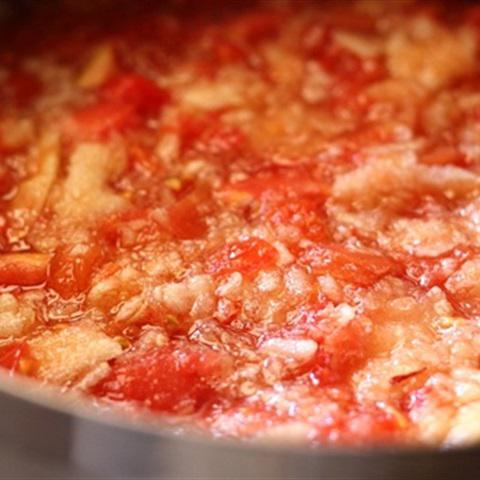 Cách làm mứt táo với cà chua