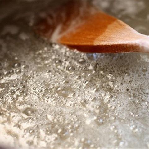 Cách làm mứt táo với cà chua