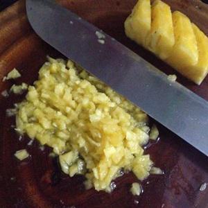 Cách làm mứt trái thơm