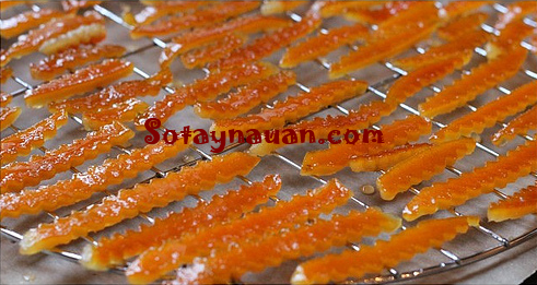 Mứt vỏ cam dẻo thơm chống viêm họng ngày lạnh