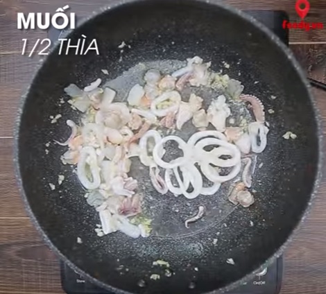 Mỳ ý sốt hải sản nóng hổi ngon tuyệt