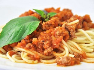 Mỳ Ý sốt thịt bò bằm