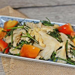 Cách làm nấm bào ngư xào rau muống