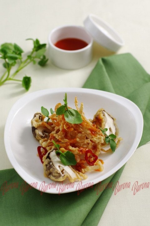 Nấm chiên giòn sốt chua ngọt