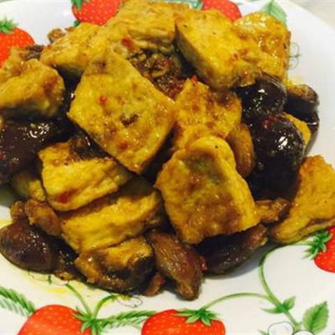 Cách làm nấm đông cô đậu hũ kho sả ớt