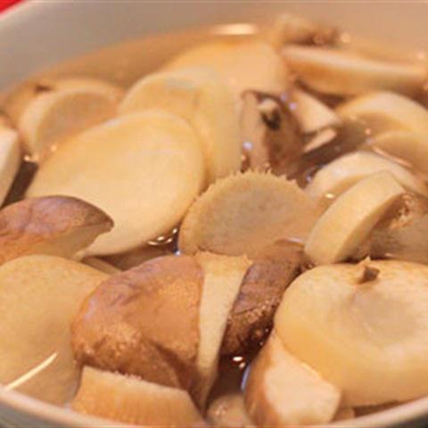 Cách làm nấm đùi gà kho gừng