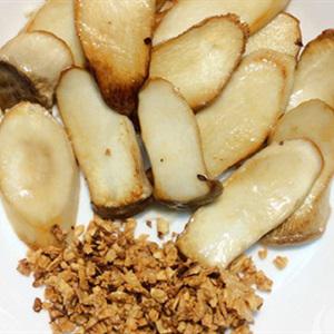 Cách làm nấm đùi gà xào bơ tỏi