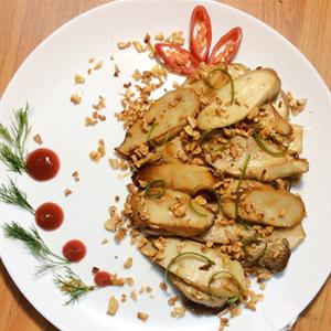 Cách làm nấm đùi gà xào bơ tỏi