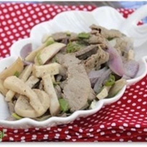 Cách làm nấm đùi gà xào thịt bò