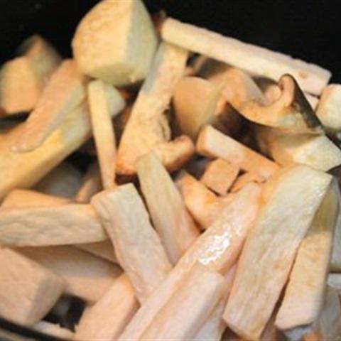 Cách làm nấm đùi gà xào thịt bò