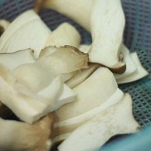 Cách làm nấm kho gừng