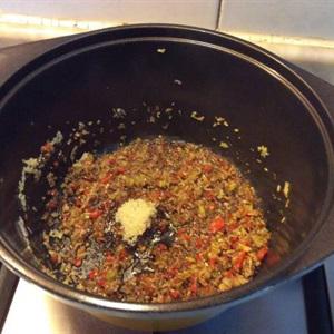 Cách làm nấm kho sả