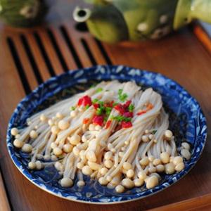 Cách làm nấm kim châm hấp nước tương