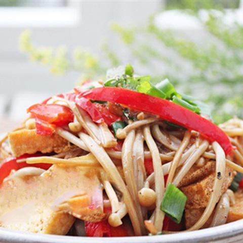 Cách làm nấm kim châm xào đậu hũ