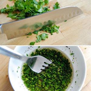 Cách làm nấm mỡ xiên xúc xích nướng