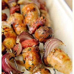 Cách làm nấm mỡ xiên xúc xích nướng