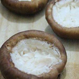 Cách làm nấm nhồi thịt chiên xù