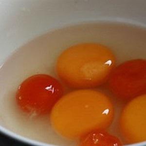 Cách làm nấm rơm hấp trứng muối