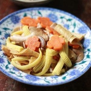 Cách làm nấm xào rau củ