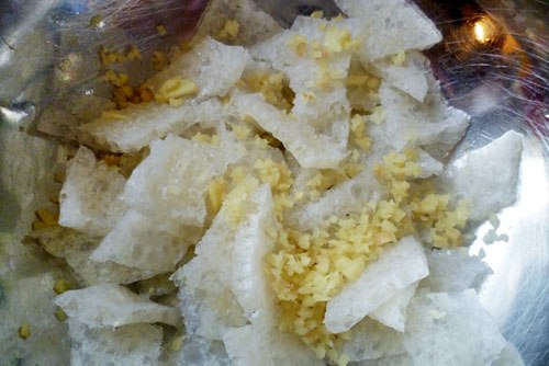 Nấu canh bóng thập cẩm cho bà bầu ngon miệng