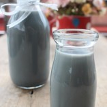 Nấu sữa đậu nành mè đen bổ dưỡng cho cả nhà