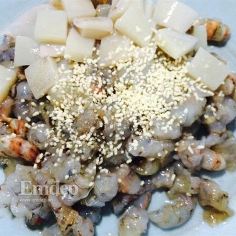 Cách làm nem bơ hải sản