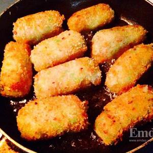 Cách làm nem bơ hải sản