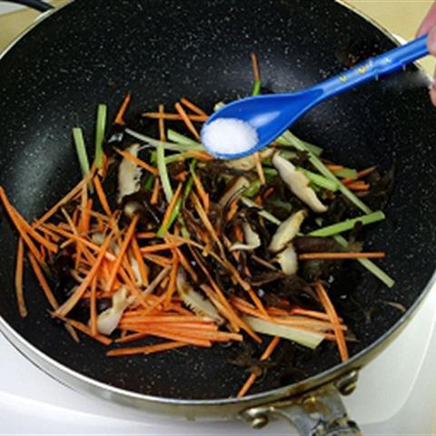 Cách làm nem chay rau củ