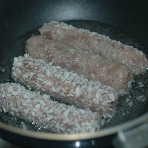 Cách làm nem chua rán giòn