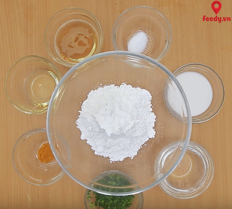 Nem chua rim tỏi ớt đậm đà, ngon cơm