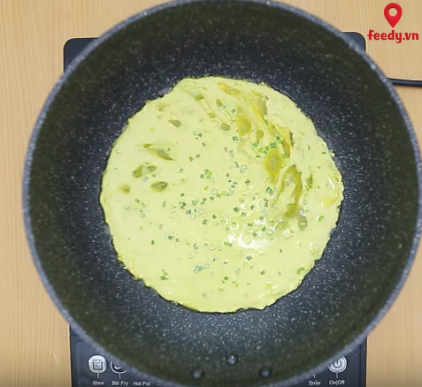 Nem chua rim tỏi ớt đậm đà, ngon cơm