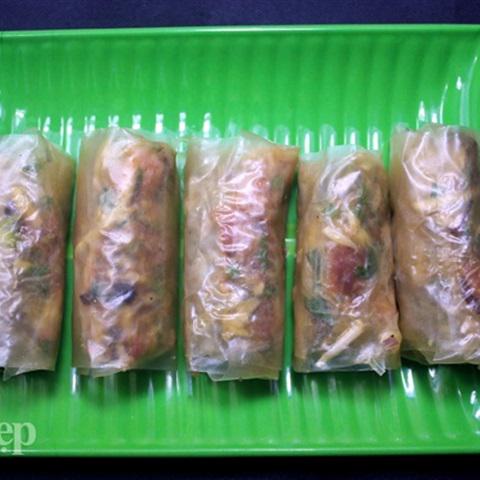 Cách làm nem cuộn khoai môn