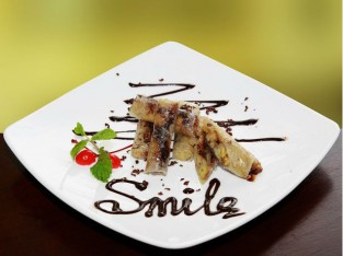 Nem cuốn sô-cô-la chuối