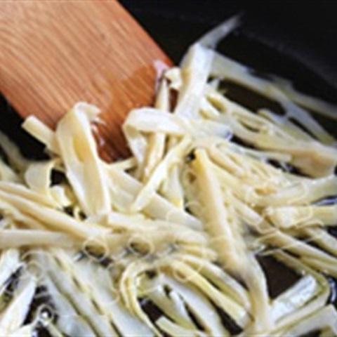 Cách làm nem cuốn vịt quay